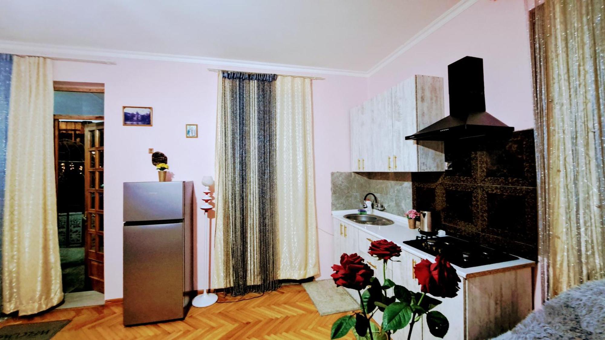 Beautiful Apartment In Old Tbilisi Eksteriør bilde